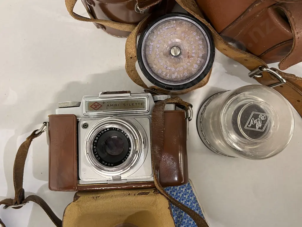 Agfa Ambi Silette Rangefinder with Accompanying Lenses & Leather Bag Image 1++