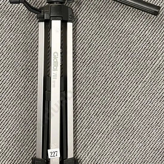 Glottos 701 Tripod