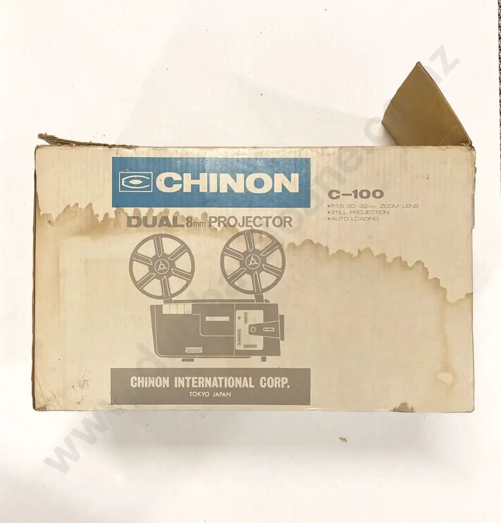 Chinon C-100 Dual 8mm Projector Image 1++