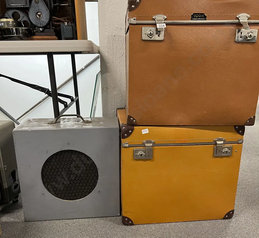 Two Caramate 4000 Projectors with Vintage Speaker Image 1++