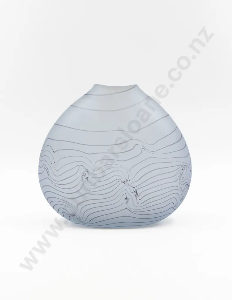 Art Glass Moonflask Vase Image 1++