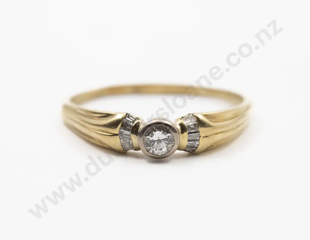 18ct Solitaire Diamond Ring Image 1++