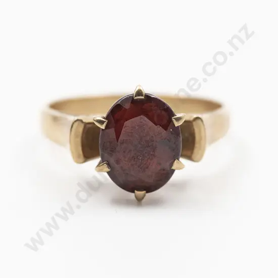 Original Boxed 9ct Single Garnet Dress Ring