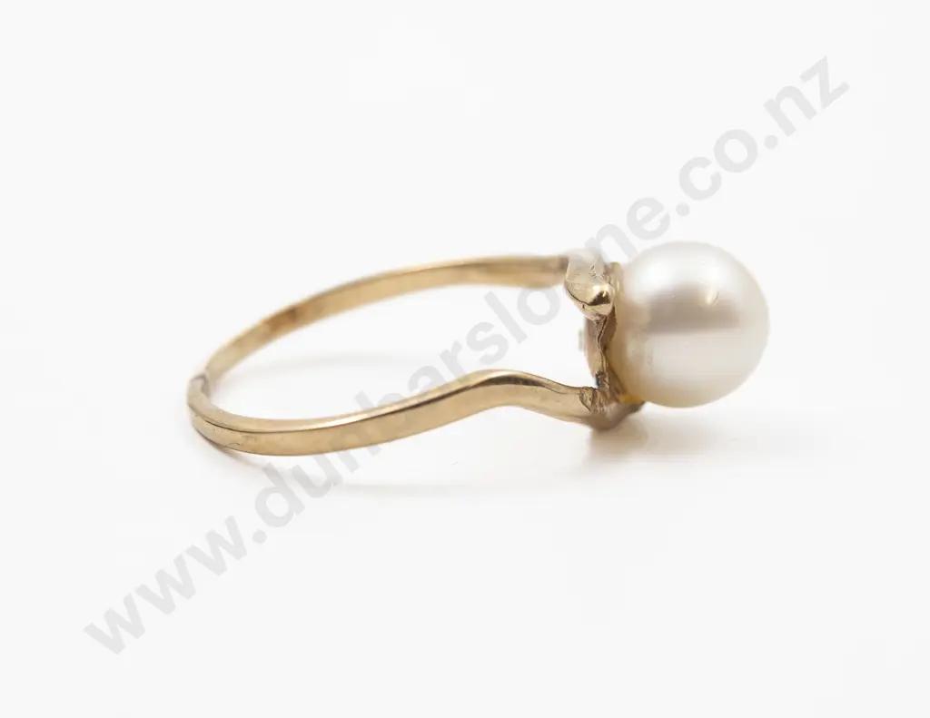 9ct Single 8mm Cultured Pearl Ring Image 1++