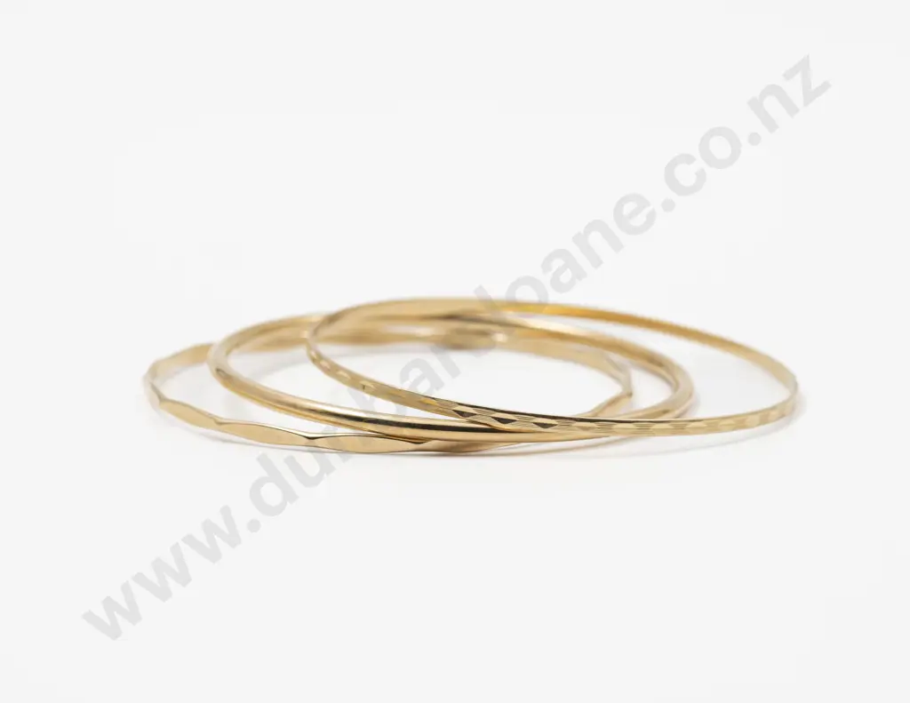 Three 9ct Bangles Image 1++