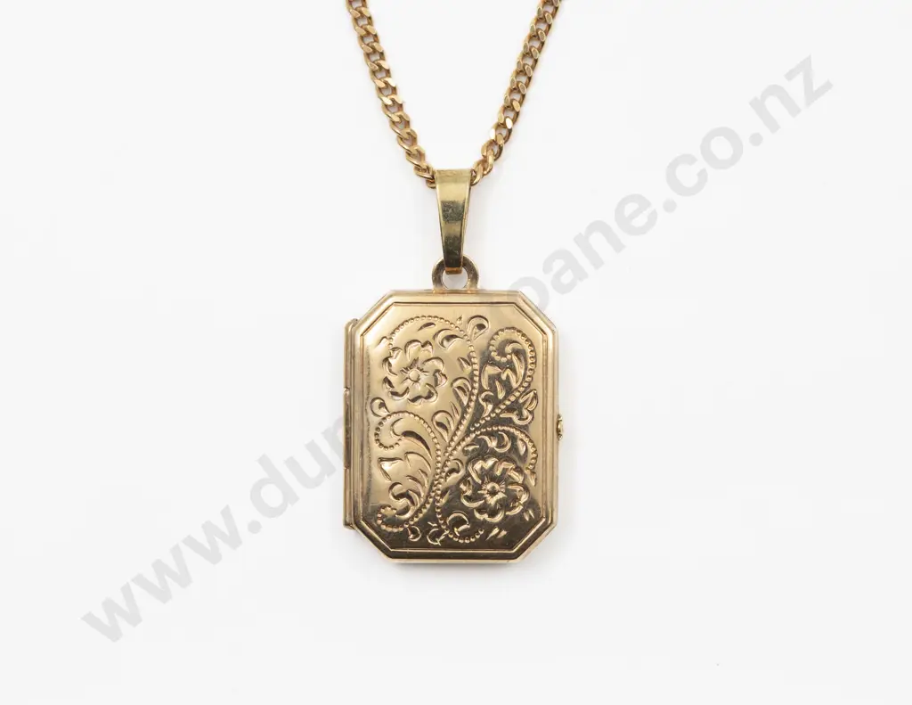 9ct Modern Photo Locket on Fine 9ct Chain Image 1++