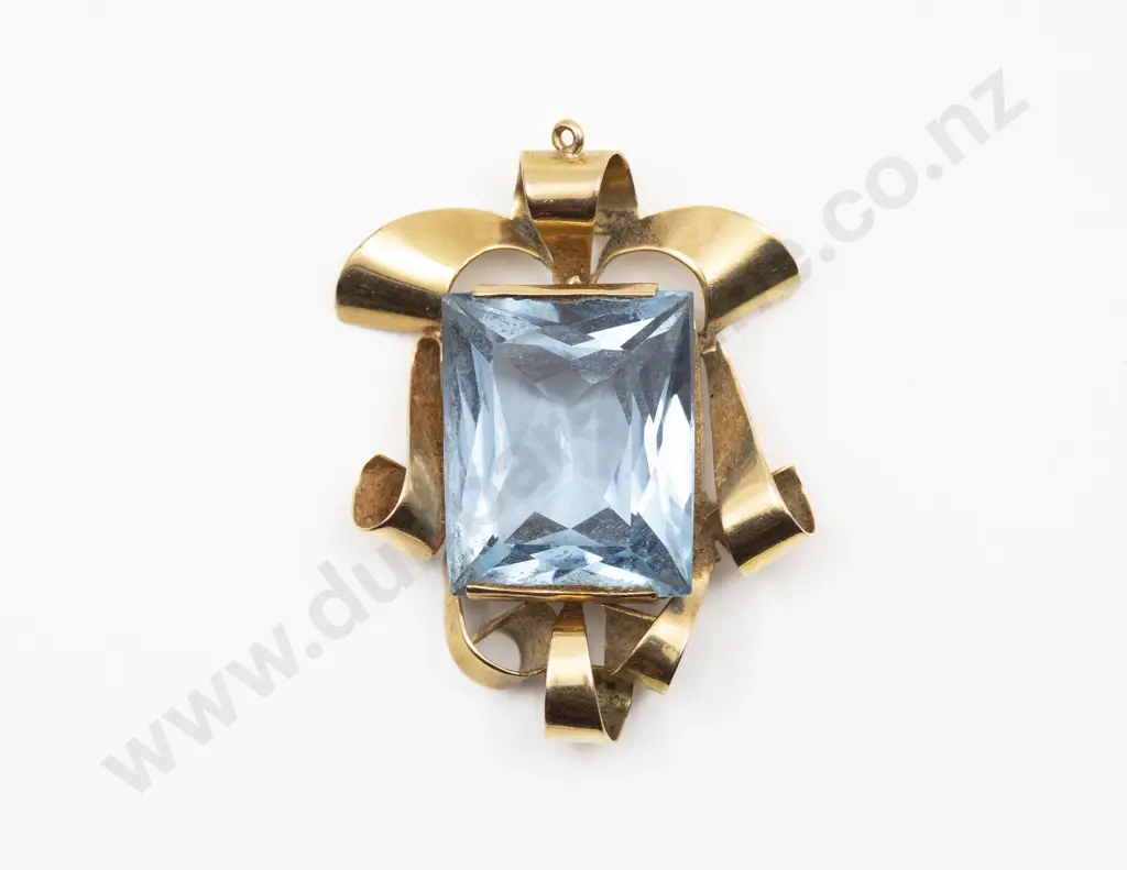 14ct Large SIngle Synthetic Blue Spinel Pendant Image 1++