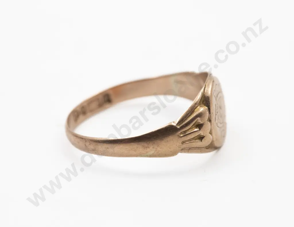 9ct Initialled Signet Ring Image 1++