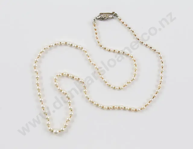 Vintage Single Strand Graduated Cultured Pearl Necklace Image 1++