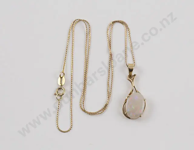 9ct Single Stone White Opal Pendant Image 1++