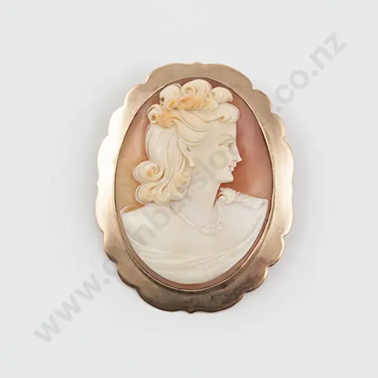 Large 9ct Framed Classic Cameo Portrait Brooch