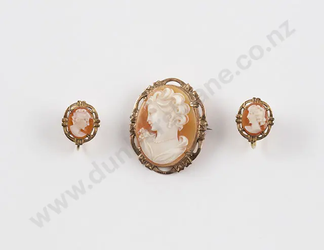 9ct Framed Portrait Cameo Brooch and Earrings Image 1++