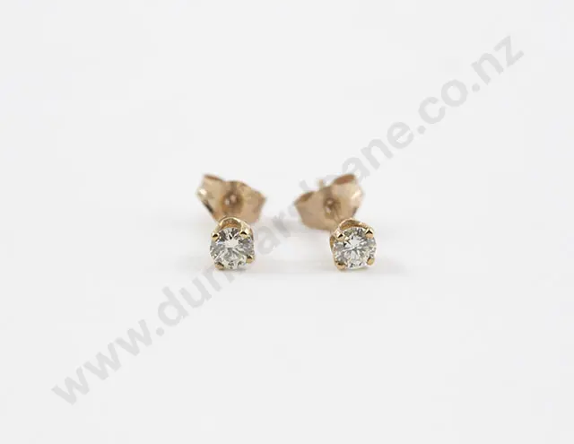 Pair 9ct Diamond Stud Earrings Image 1++