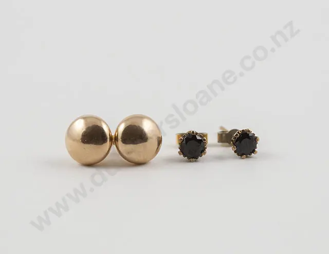 Pair 9ct Single Sapphire Stud Earrings and Pair Plain Dome Stud Earrings Image 1++