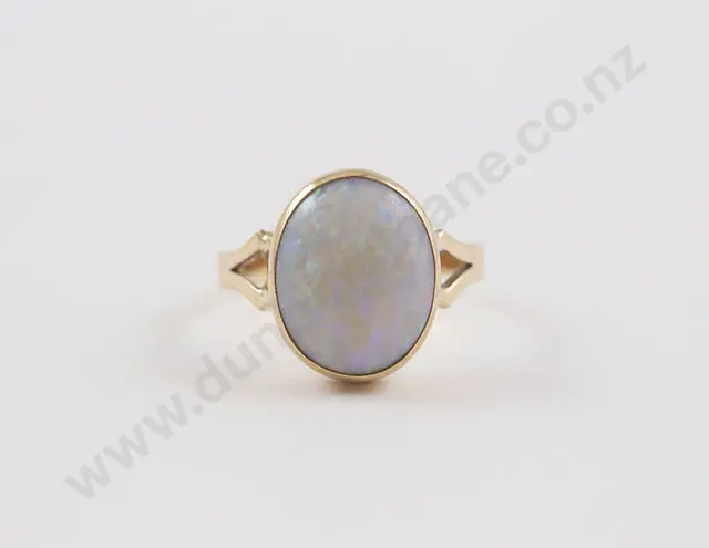 9ct Single Milk Opal Dress Ring Image 1++