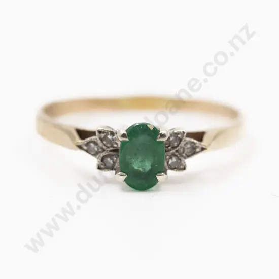 9ct Single Emerald Ring