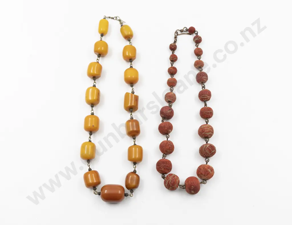 Bold Slightly Graduated Copal Amber Bead Necklace and other 57cm Image 1++