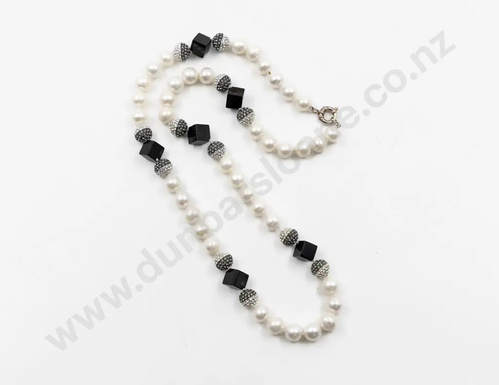 Single Strand Freshwater Pearl Fancy Necklace Image 1++