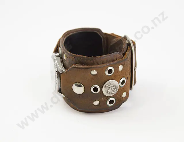 Red Monkey Classic Quartz Gents Wrist Watch Image 1++