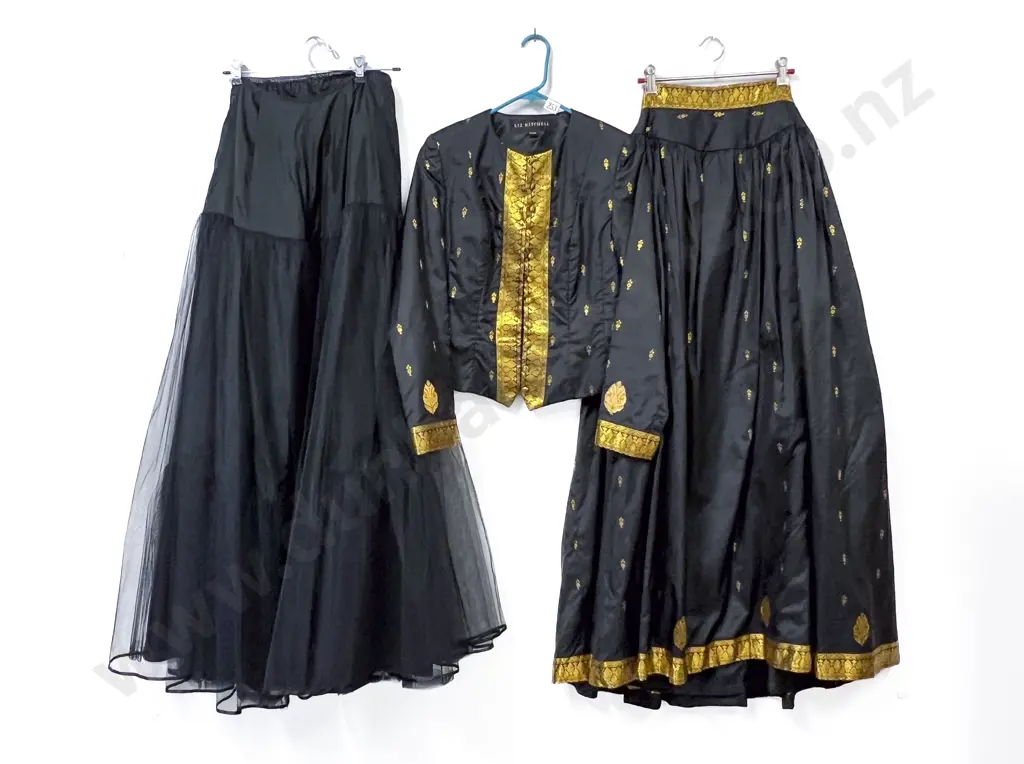 Liz Mitchell Pure Silk Indian Inspired Jacket and Full Length Skirt with Full Net Petticoat Image 1++