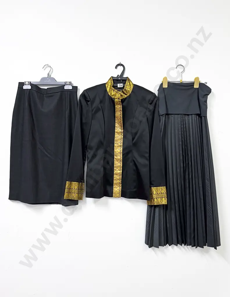 Liz Mitchell Pure Silk Indian Inspired Jacket with Two Skirts Image 1++