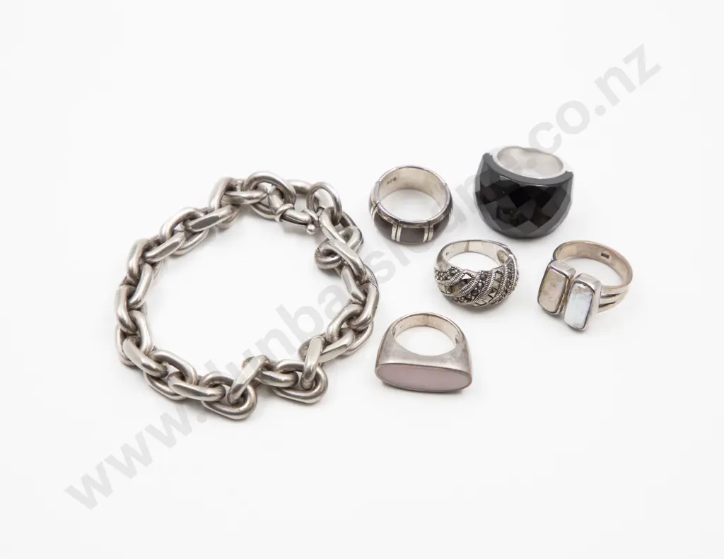 .925 Silver Bracelet and Five Rings Image 1++