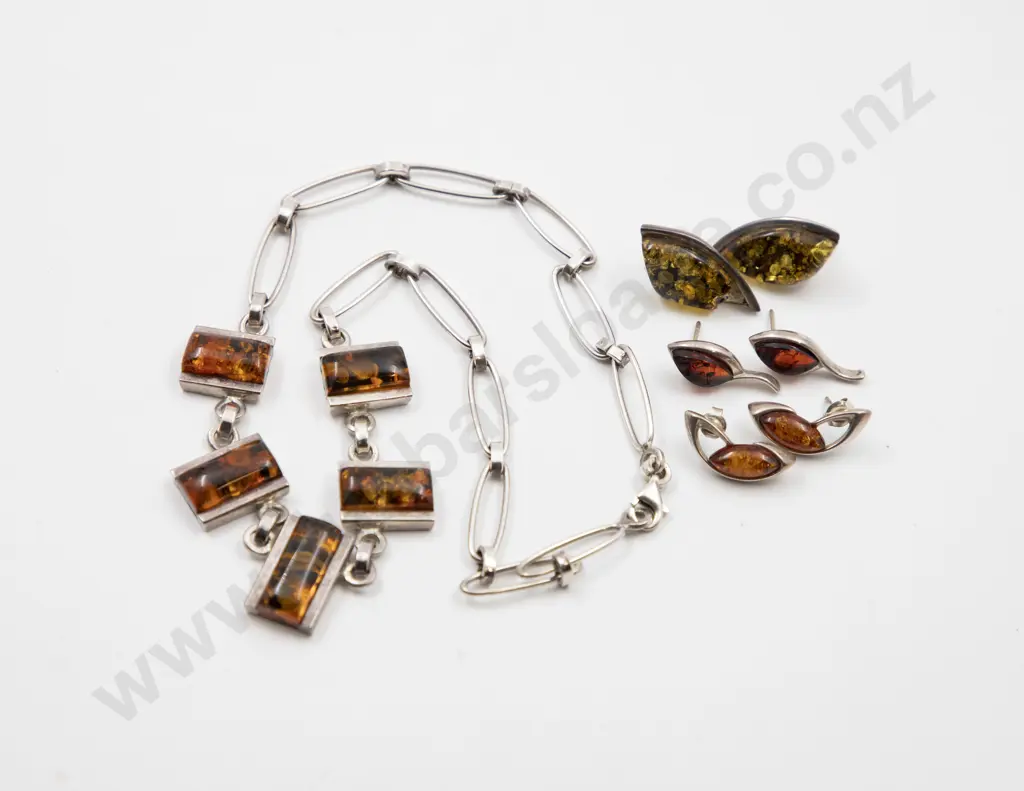 .925 Silver and Amber Panel Necklace Image 1++