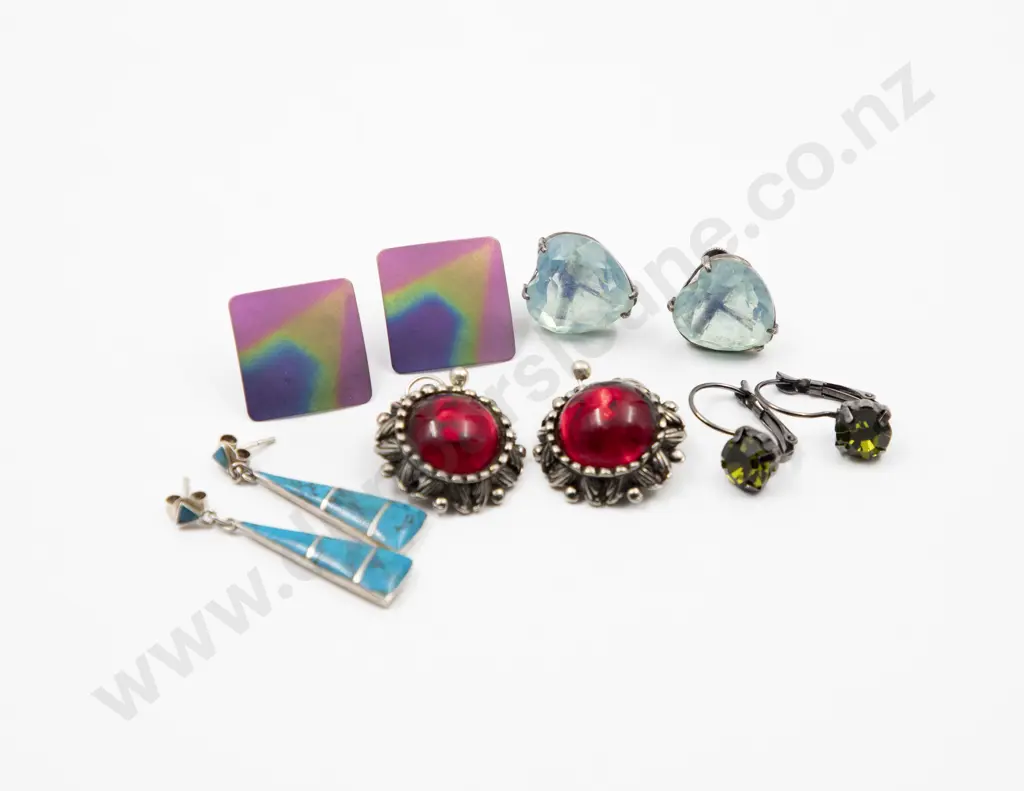 Twelve Costume Dress Rings and five pair earrings Image 1++