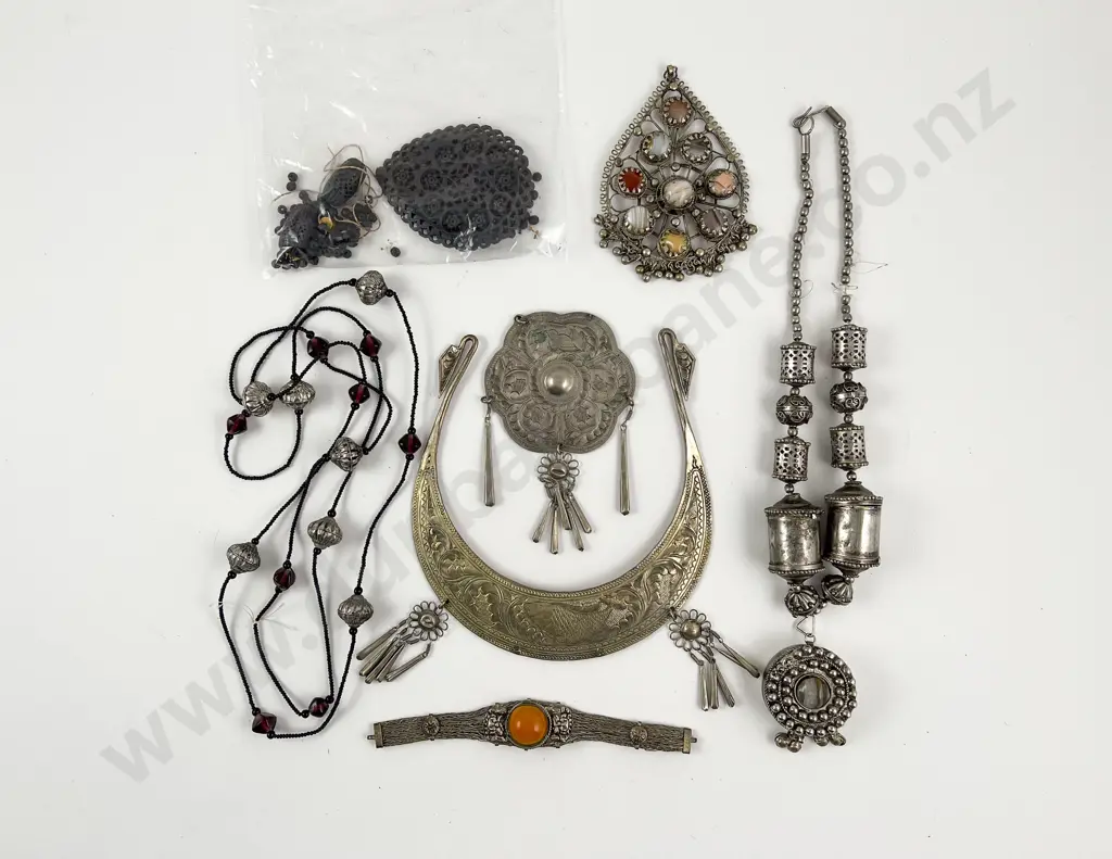 Mixed Ethnic Design Jewellery Image 1++