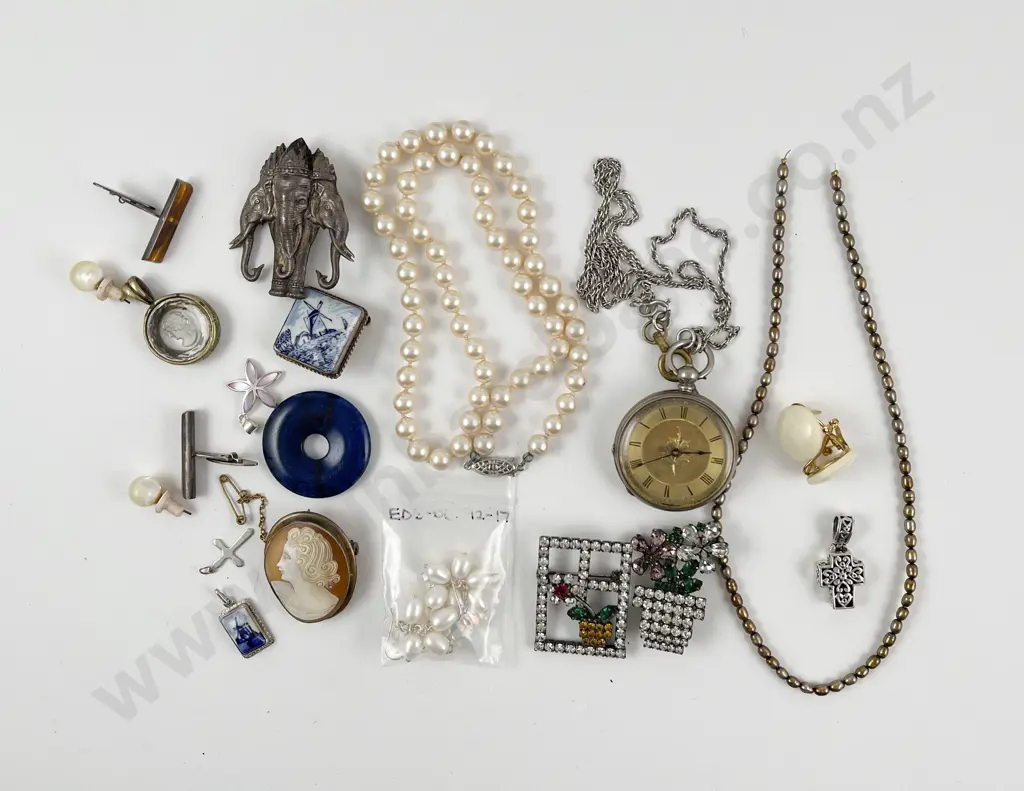 Small Collection Various Jewellery Image 1++