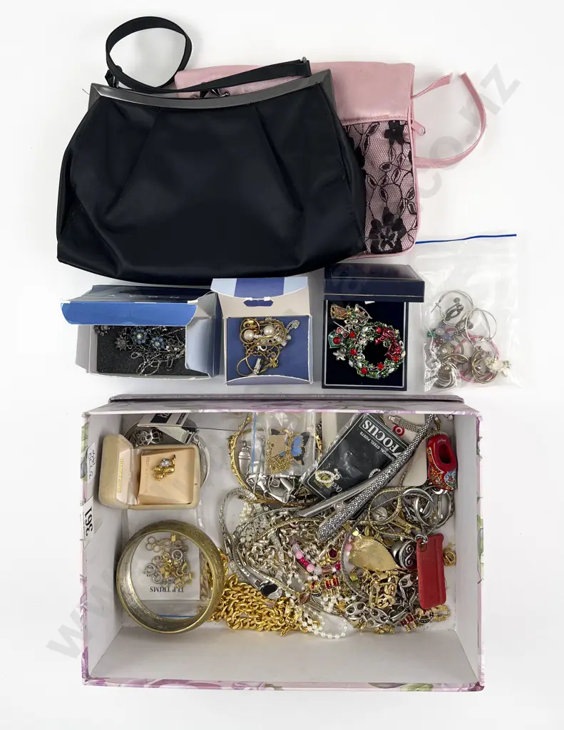 Qty Collection Modern Costume Jewellery Image 1++