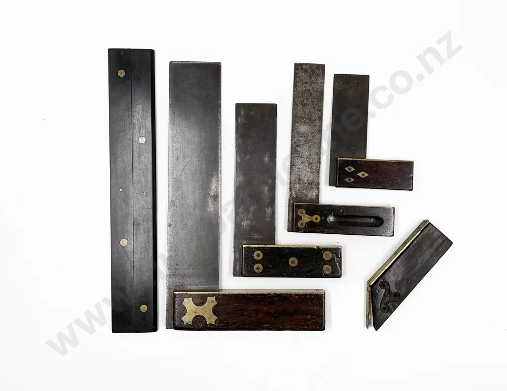 Box with Four Rosewood Handled Angles & Ebonised Parallel Rule Image 1++
