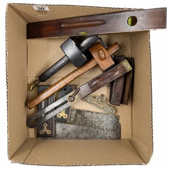 Box with Spirit Level