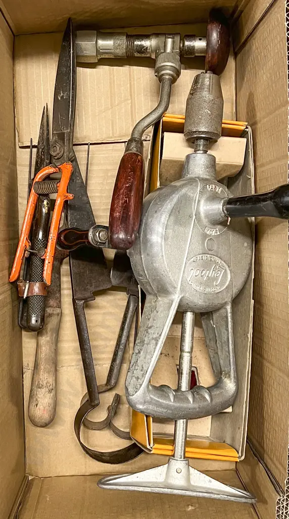 Box Including Leytool Breast Drill Image 1++