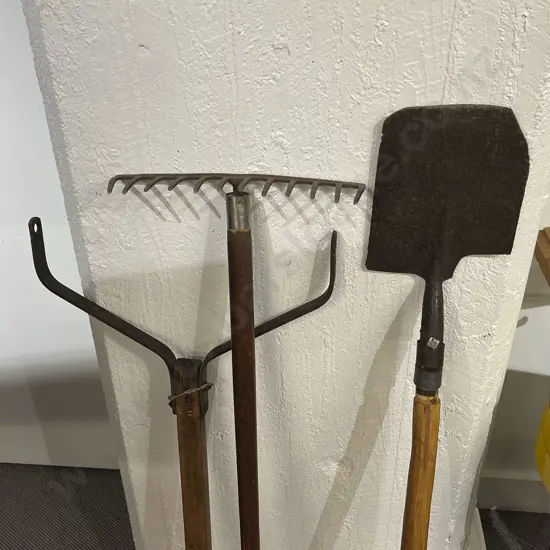 Small Rake & Push Mower Handle
