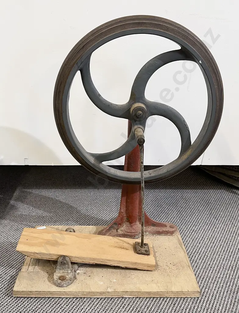 Steel Treadle Wheel Image 1++