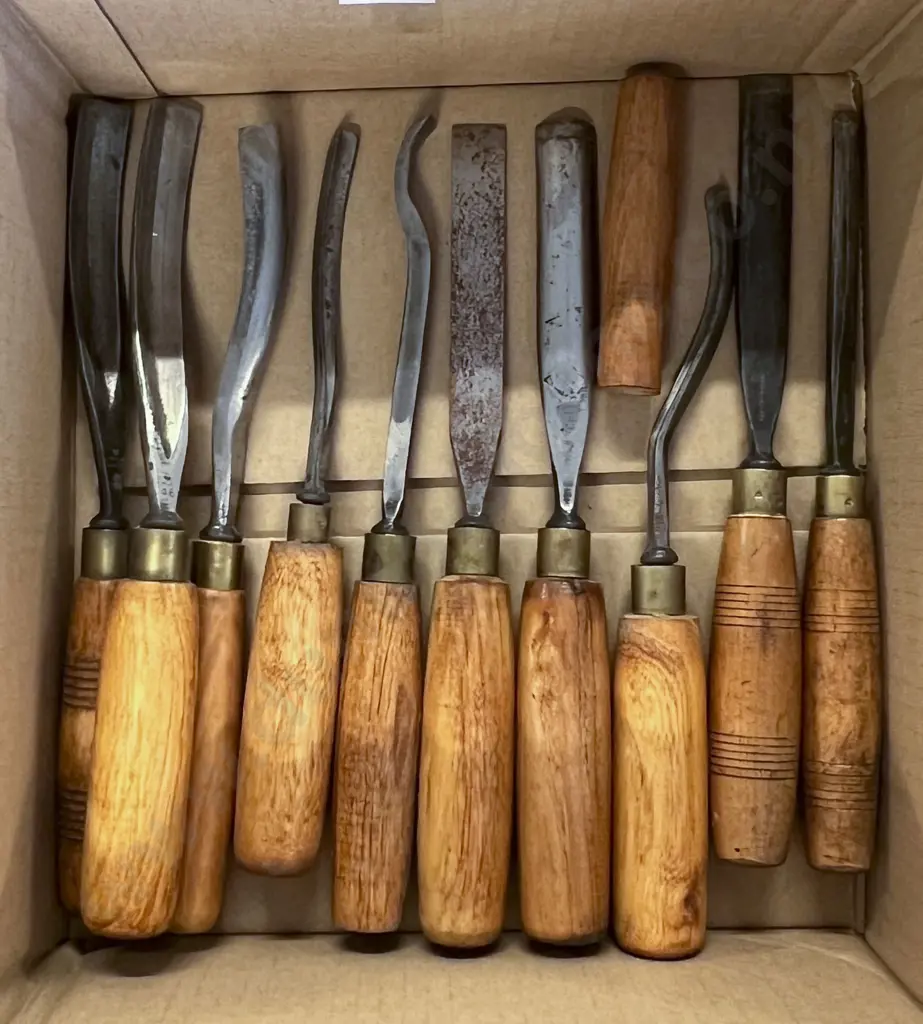 Box of Vintage Wooden Handled Chisels Image 1++