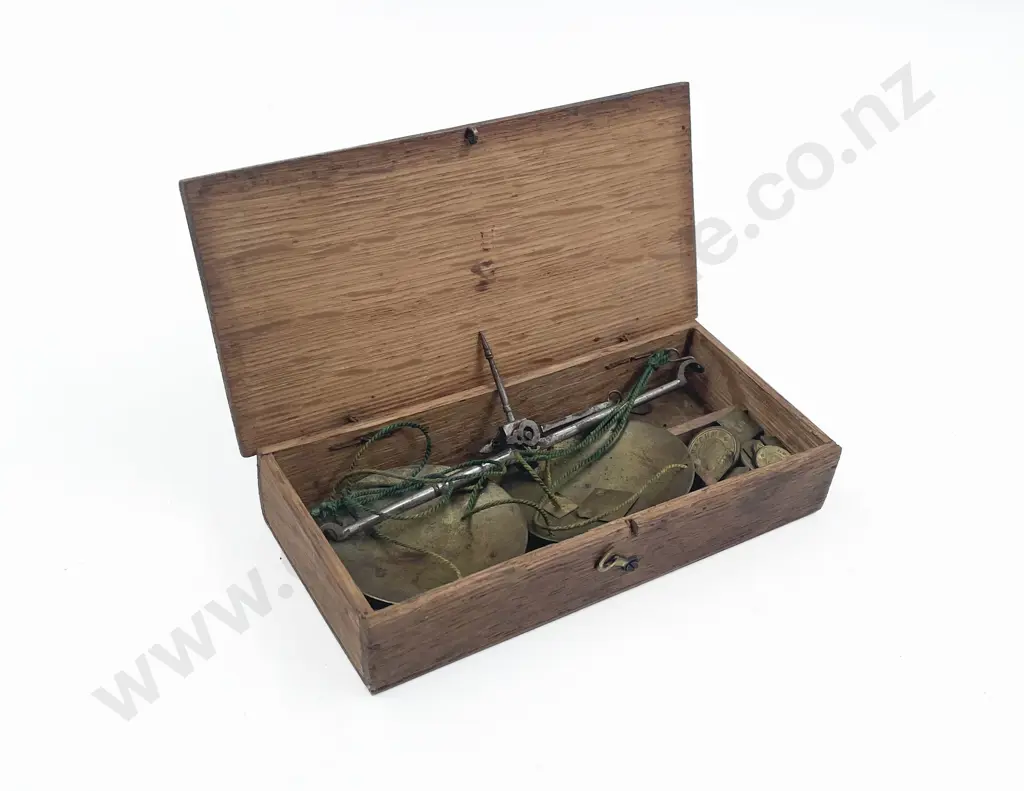 Small Oak Cased Set of Beam Scales & Weights Image 1++