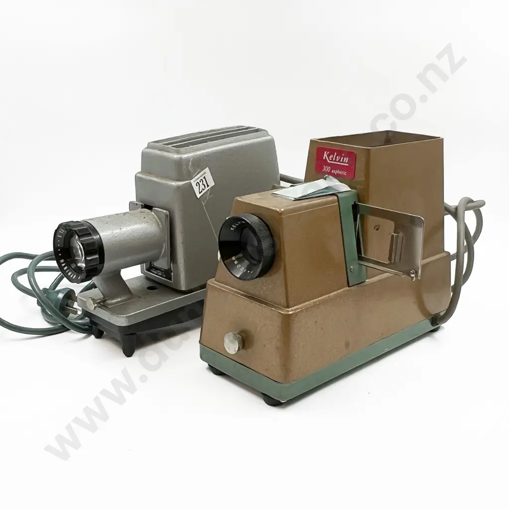 Three Slide Projectors Image 1++