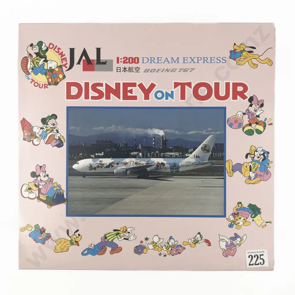 Boeing 767 JAL Disney on Tour Image 1++
