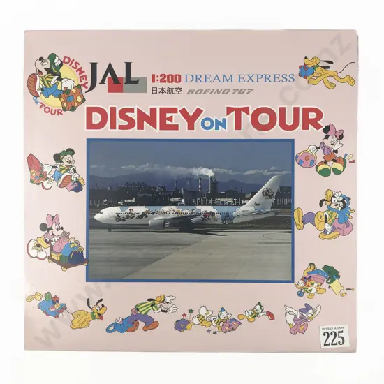 Boeing 767 JAL Disney on Tour