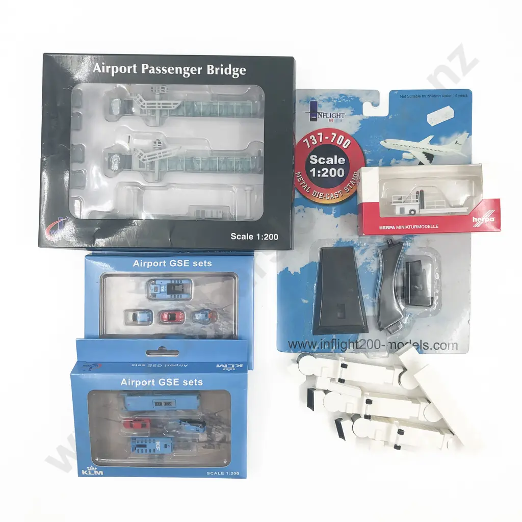 Assorted Airport Accessories Including Vehicles Passenger Bridge & Stand Image 1++
