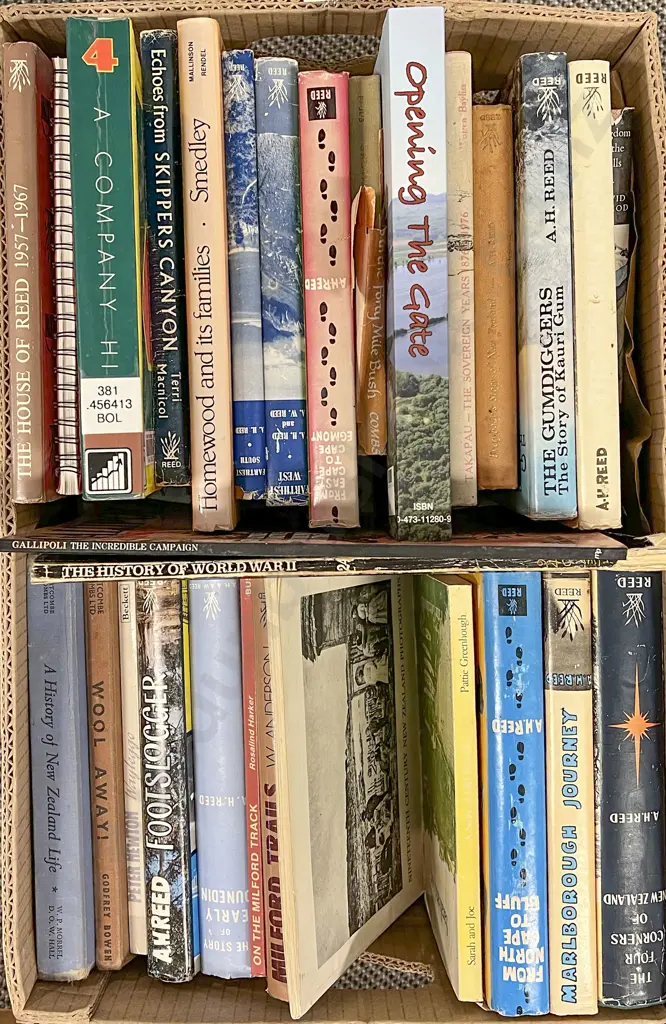Carton Quantity NZ Mixed Topic Books Image 1++