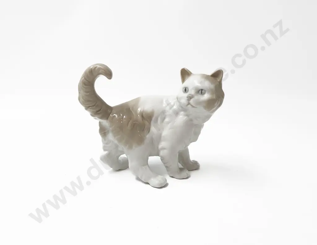 Lladró Porcelain Cat Figure Image 1++