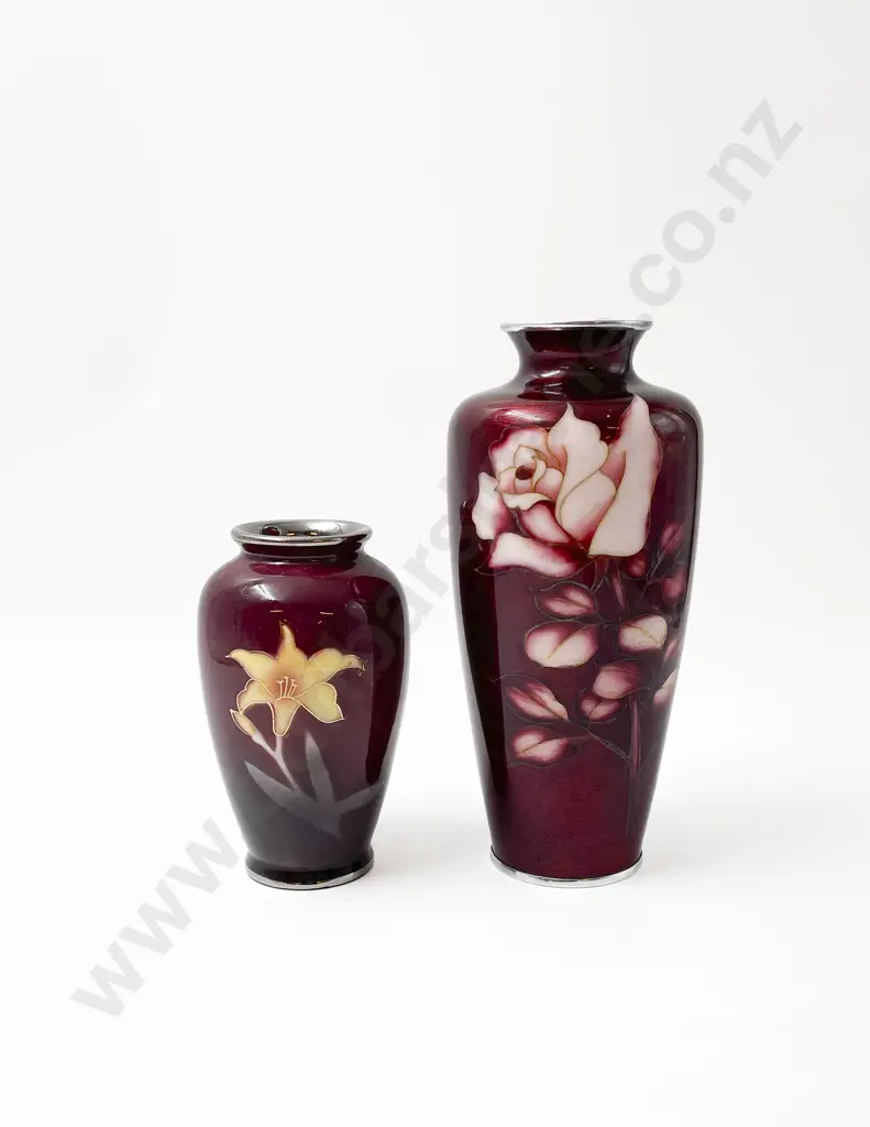 Two Red Floral Wireless Cloisonné Vases Image 1++
