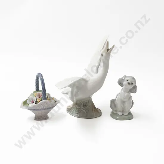 Three Llardró Porcelain Pieces Incl. Duck