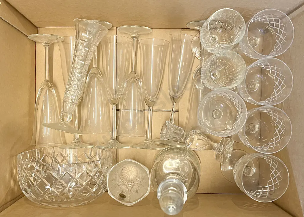 Collection of Glassware Image 1++
