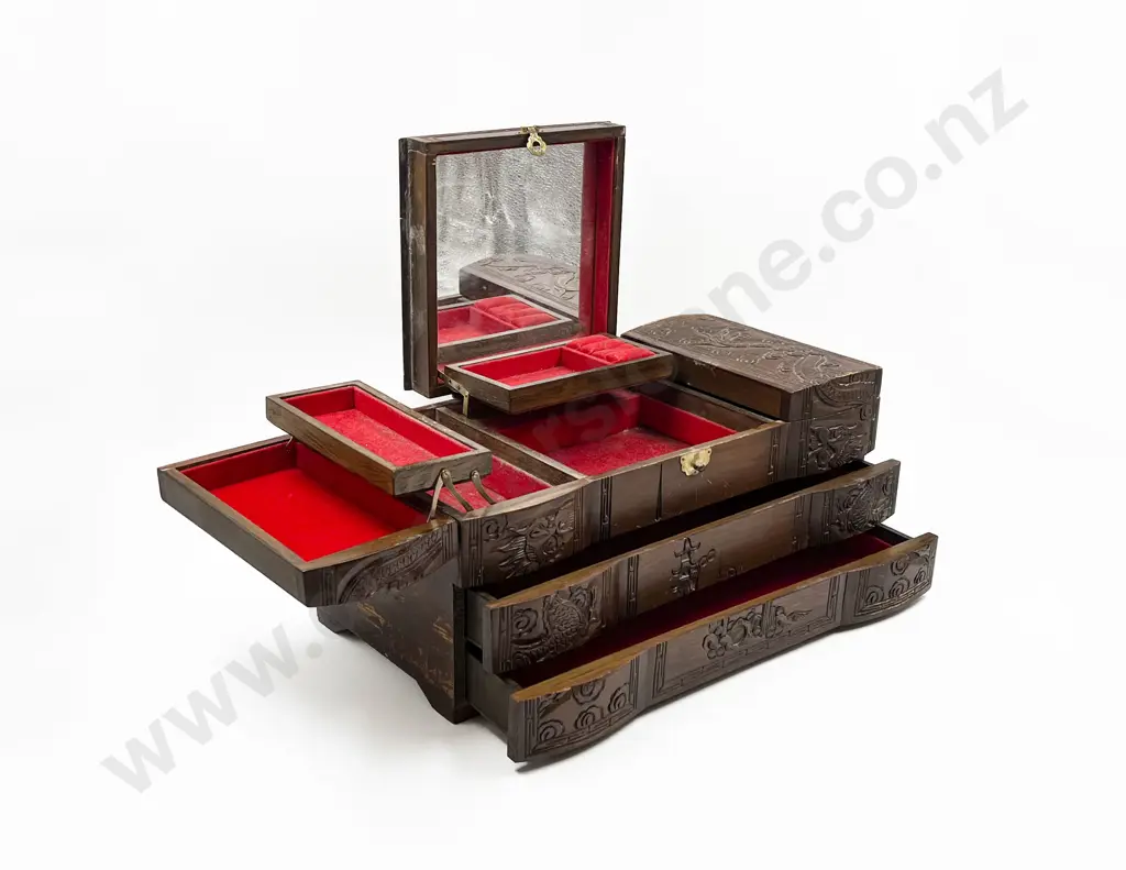 Wooden Chinese Jewellery Box (Cracked Lid) Image 1++