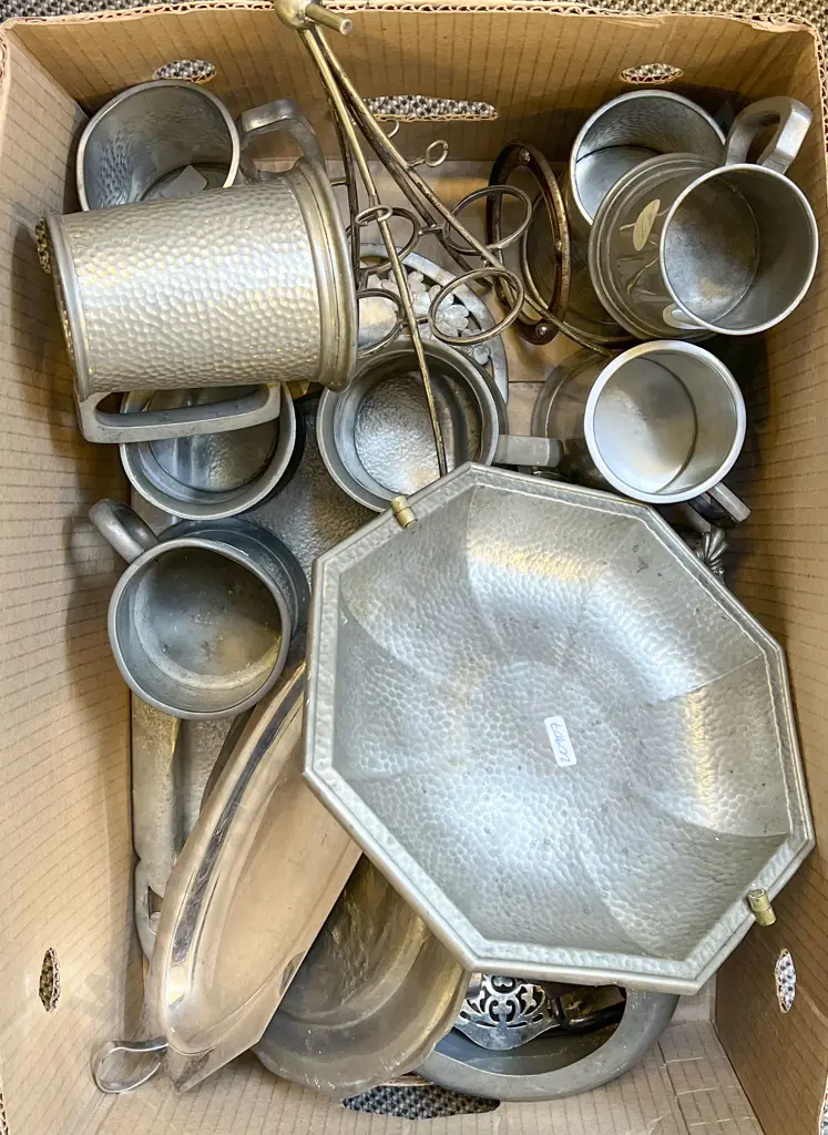 Small Quantity of Assorted S/P and Pewter Image 1++