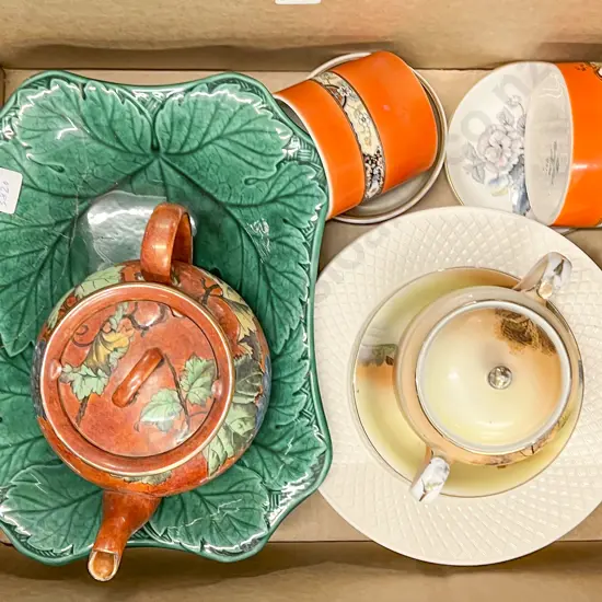 Small Quantity of Assorted Incl. Wedgwood Cabbage Leaf Compote (Faults)